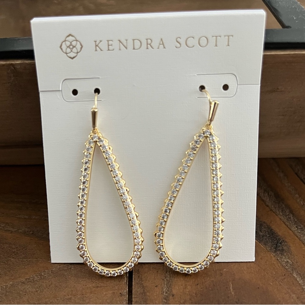 Beautiful Kendra Scott Earrings